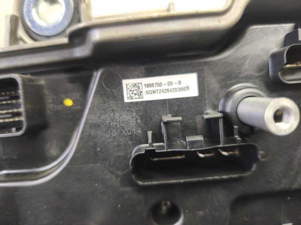 BOITIER ELECTRONIC TESLA - Vue 3